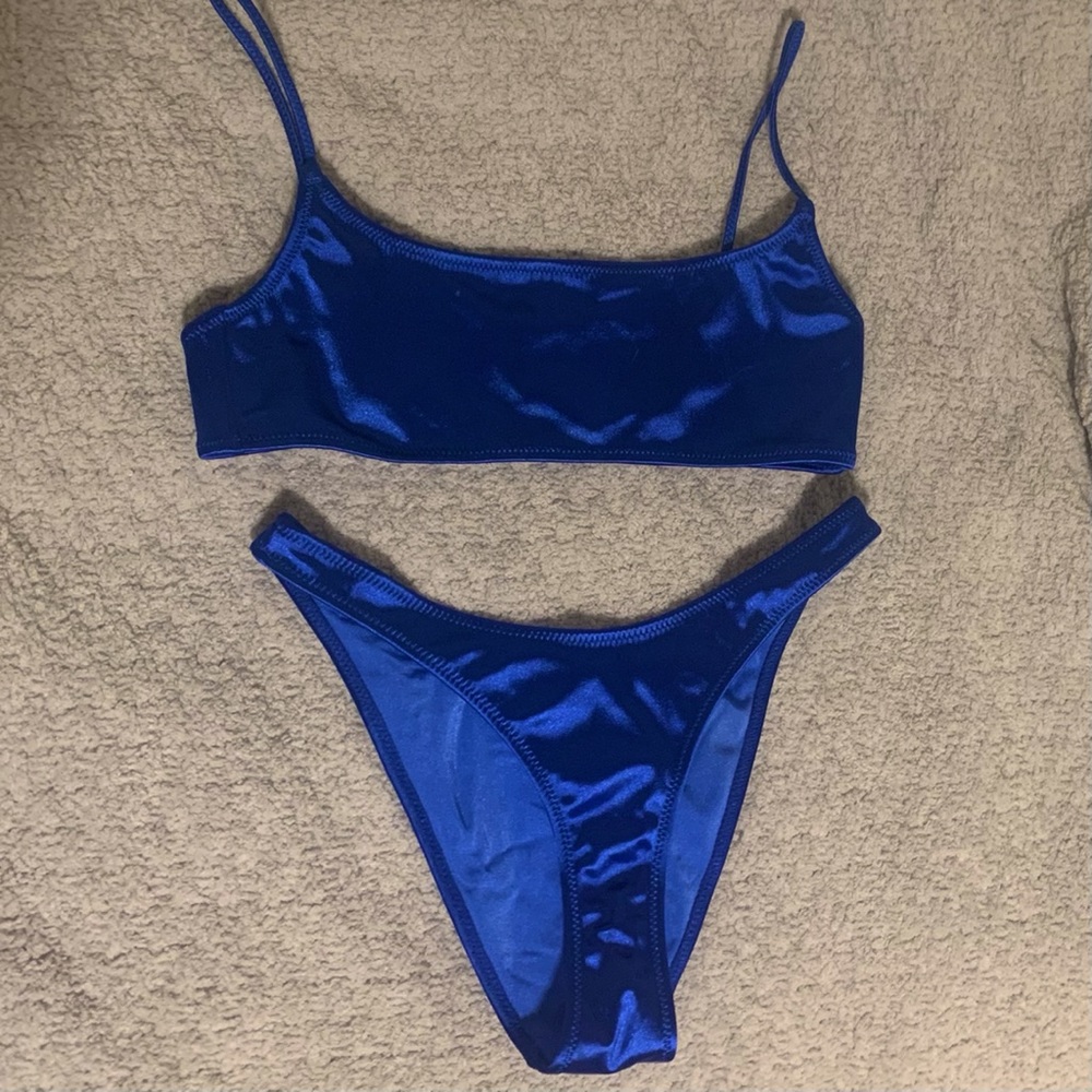 Blue Velvet Triangl Bikini!